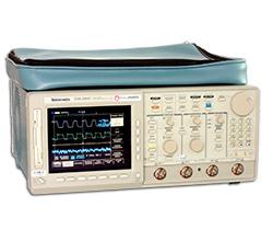Tektronix TDS784A