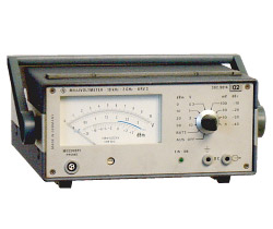 Rohde et Schwarz URV3